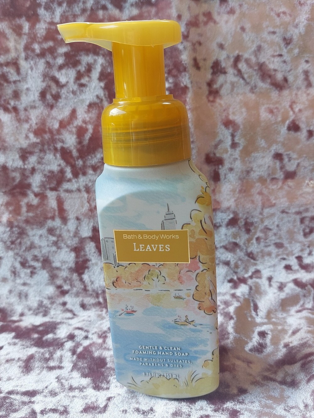 Bath & Body Works Leaves Foaming Hand Soap - Picture 3 of 6